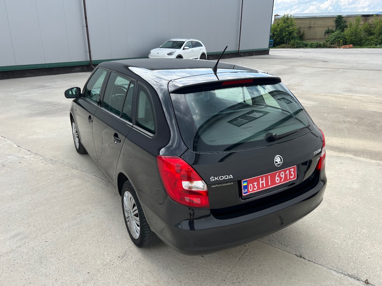 Skoda Fabia - фото 11