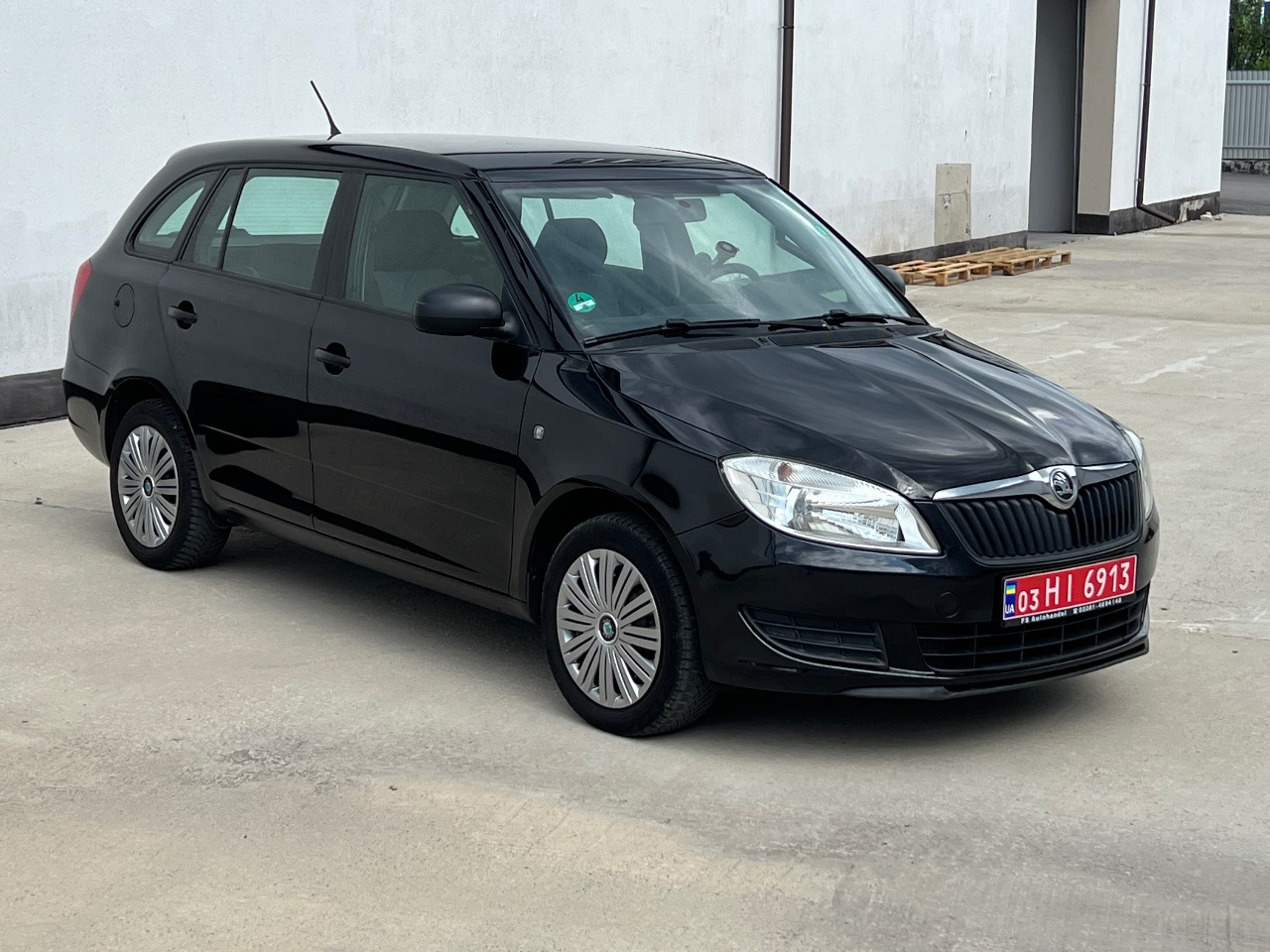 Skoda Fabia - фото 5