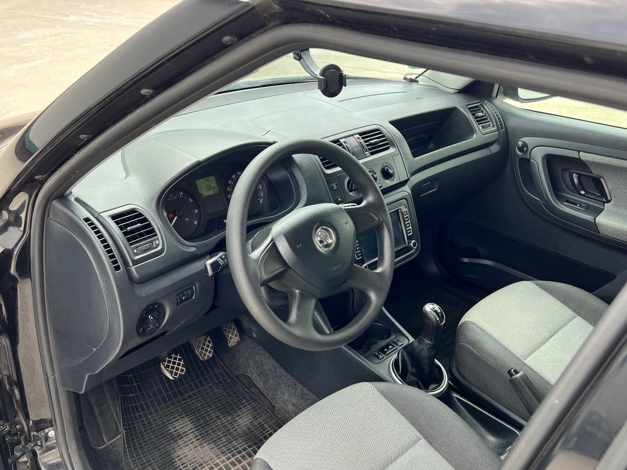 Skoda Fabia - фото 31