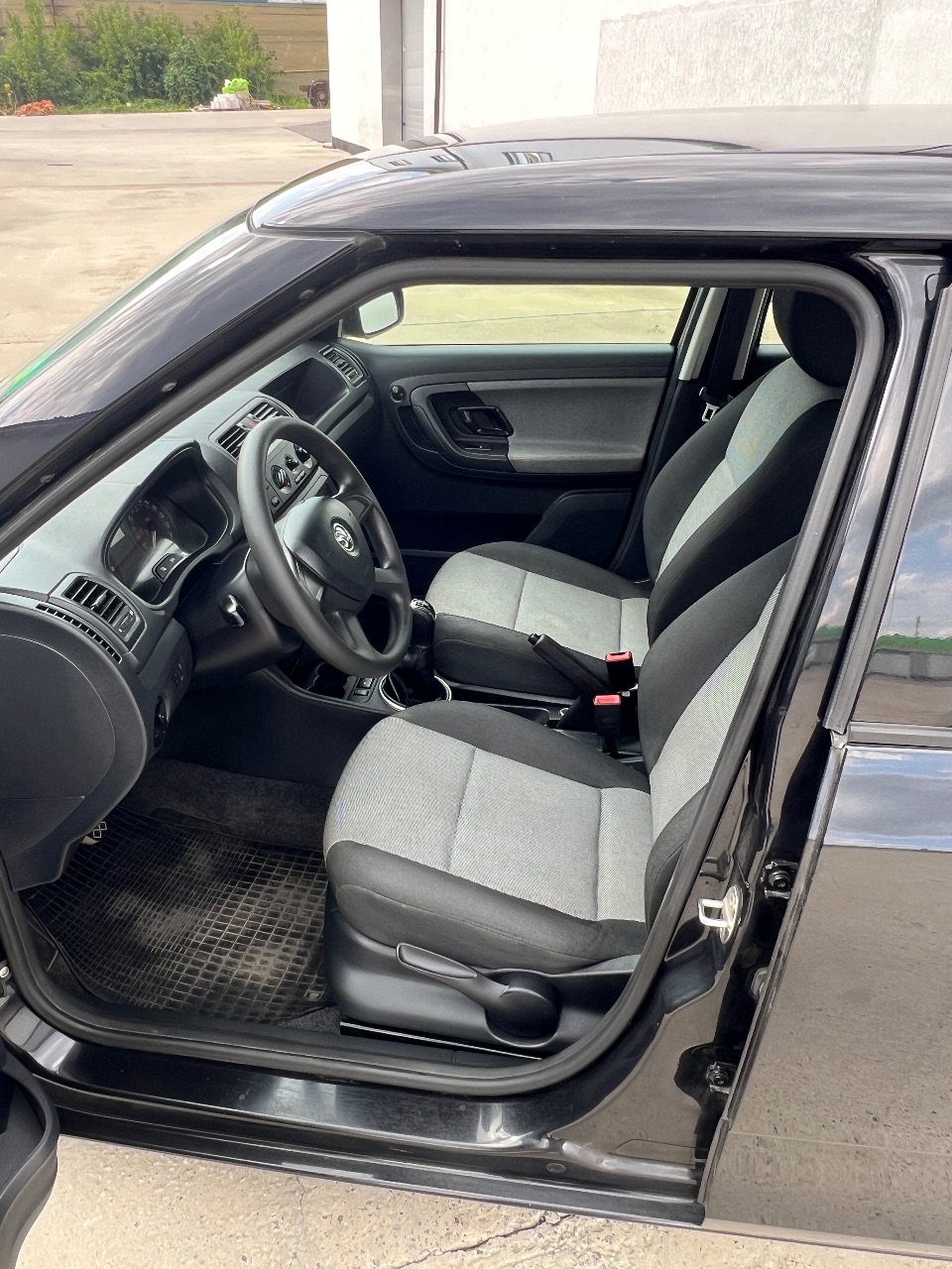 Skoda Fabia - фото 32