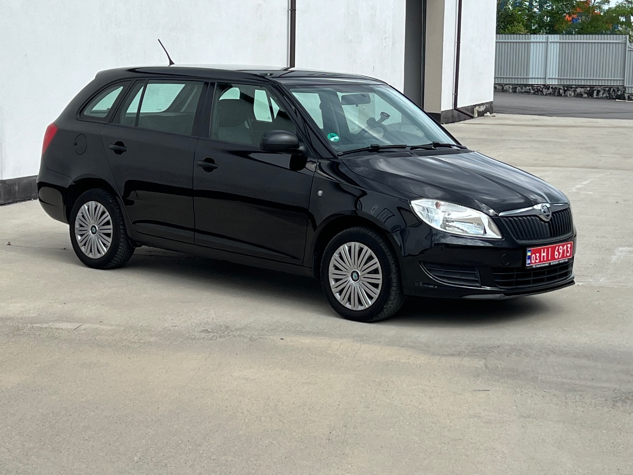 Skoda Fabia - фото 8