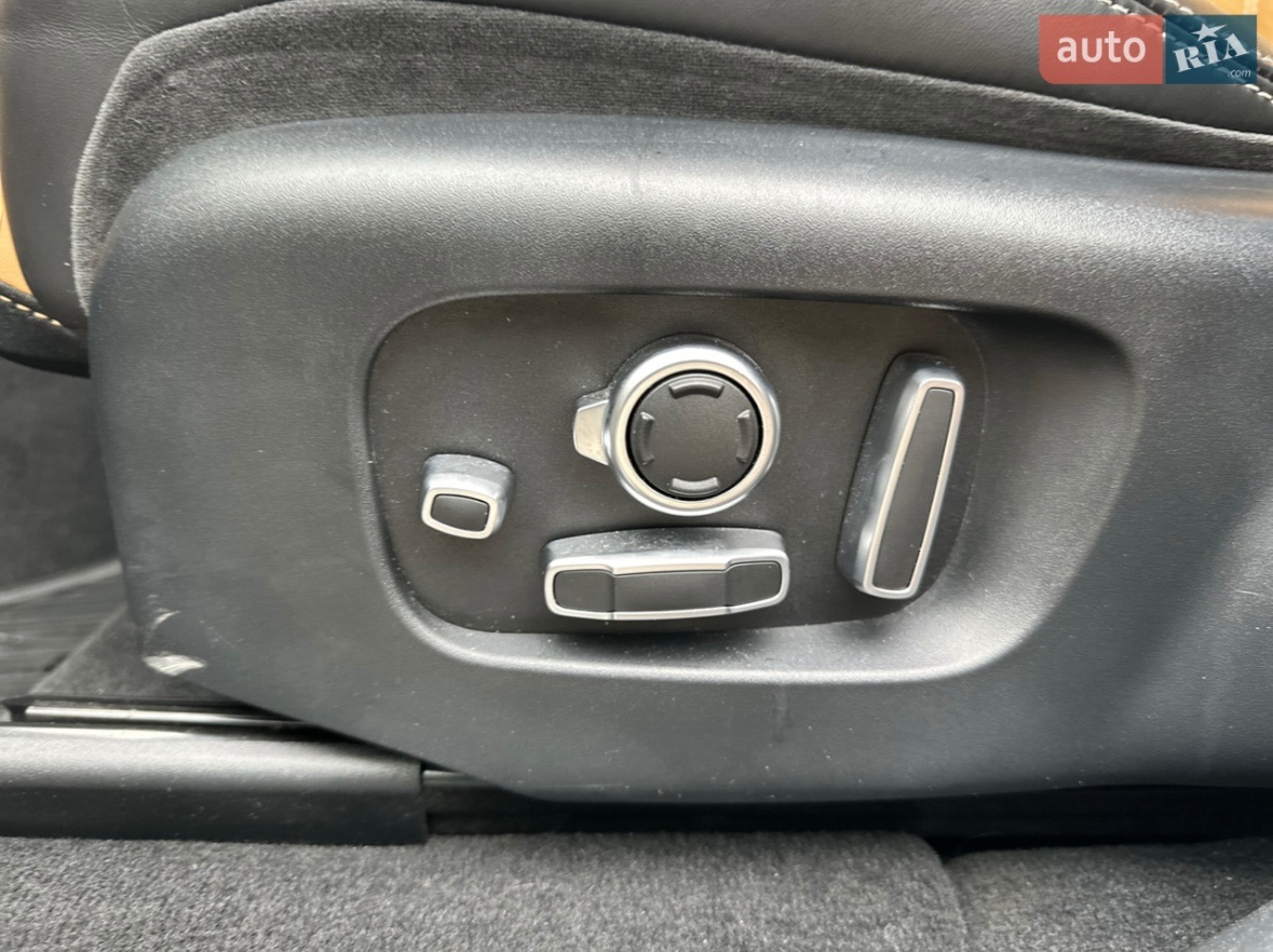 Land Rover Range Rover Velar - фото 10