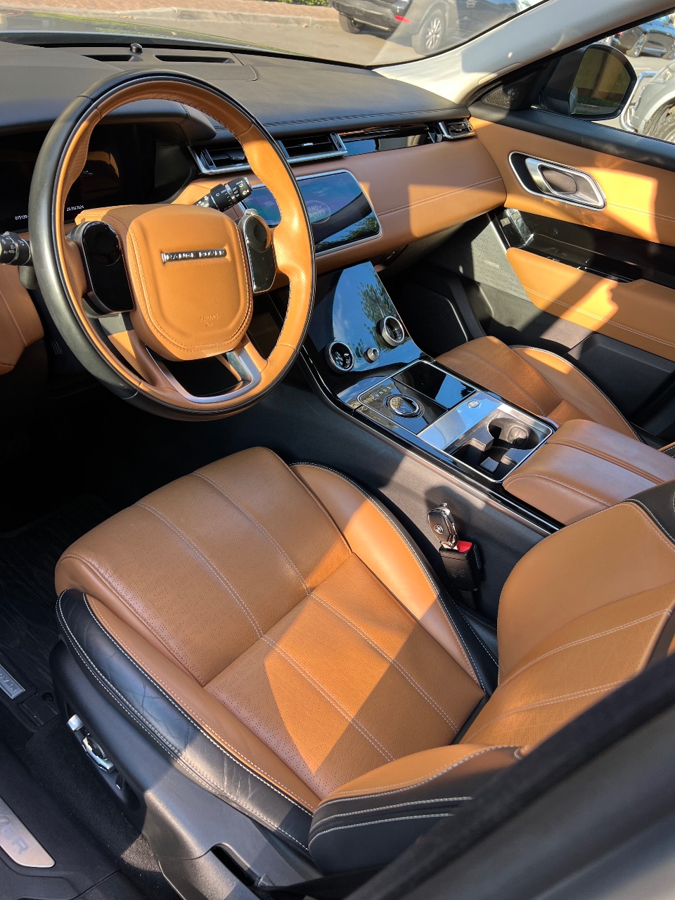 Land Rover Range Rover Velar - фото 31