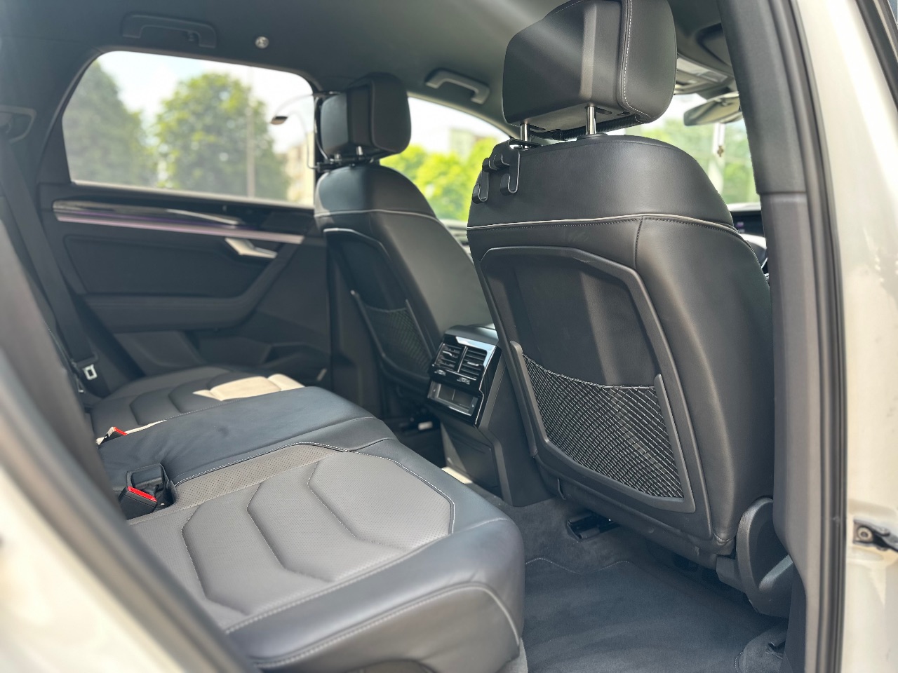 Volkswagen Touareg - фото 21