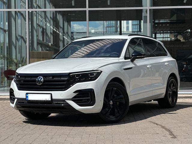Volkswagen Touareg - фото 1