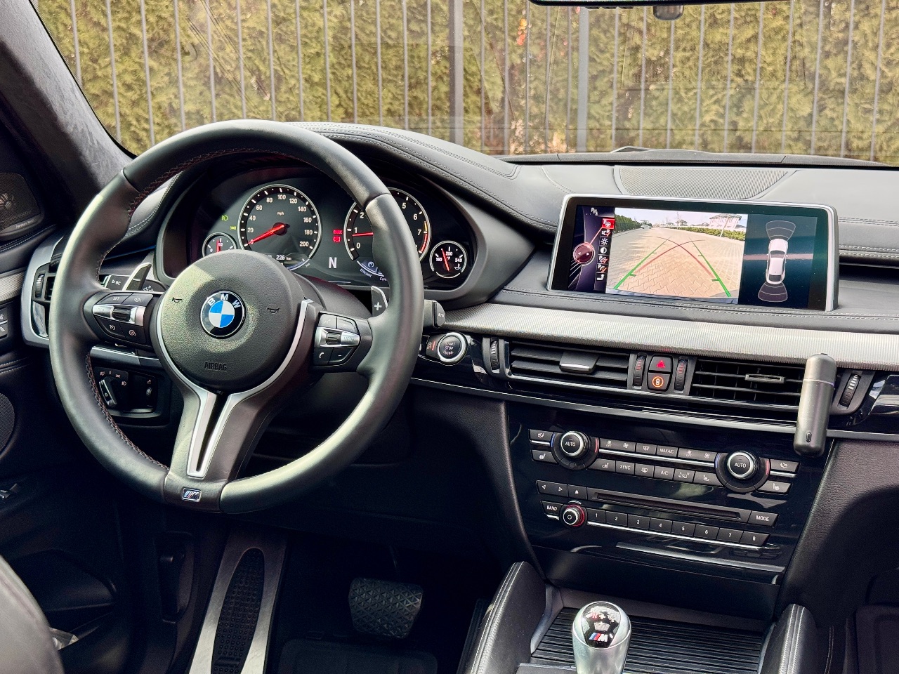BMW X6 M - фото 17