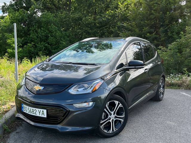 Chevrolet Bolt - фото 1