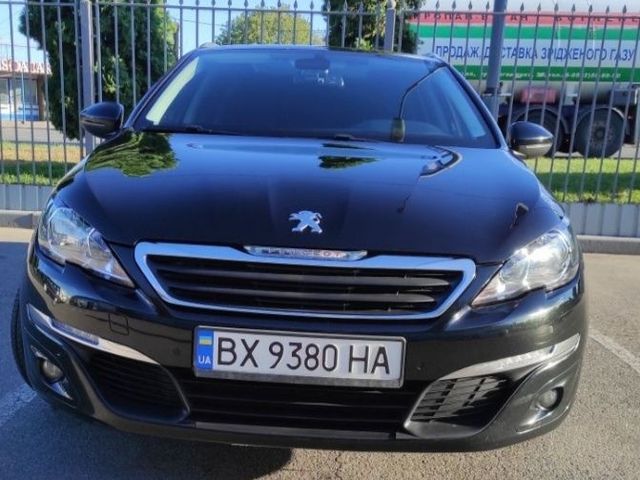 Peugeot 308 - фото 1