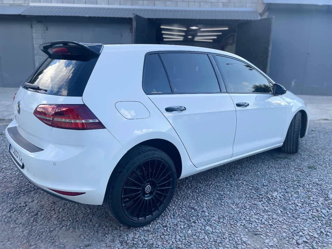 Volkswagen Golf - фото 3