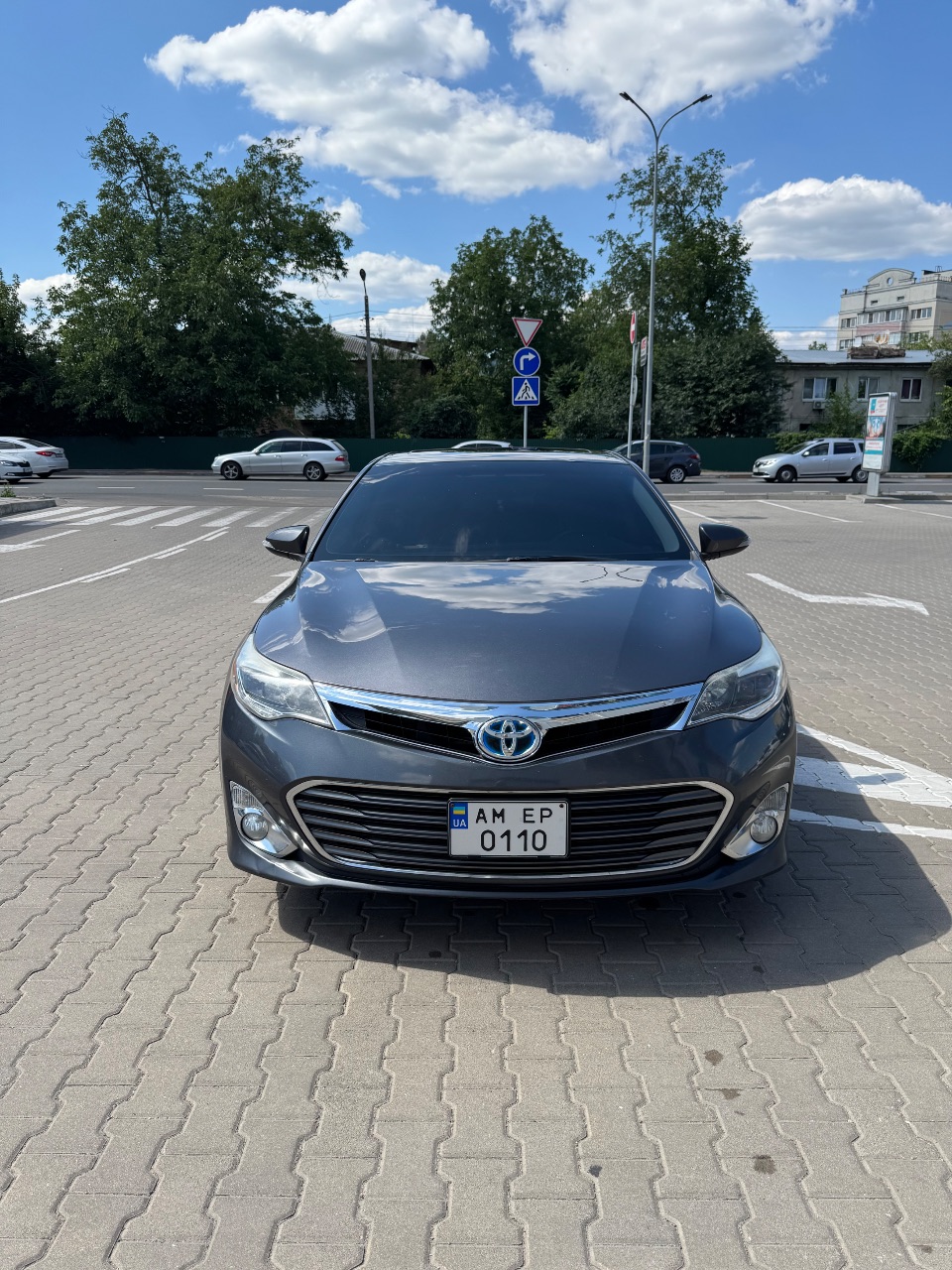 Toyota Avalon - фото 1