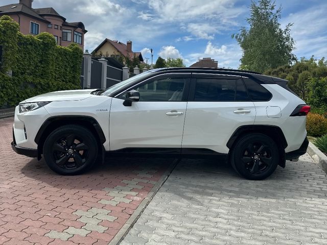 Toyota RAV4 2021, Чернівці, $34 990 - зображення 3