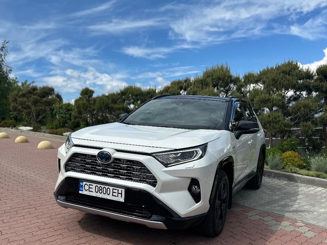 Toyota RAV4 2021, Чернівці, $34 990 - зображення 1