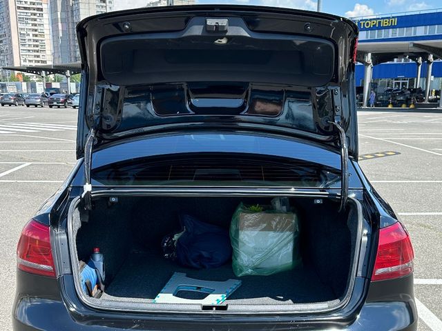 Volkswagen Passat (North America and China) 2014, Проліски, $10 500 - зображення 3