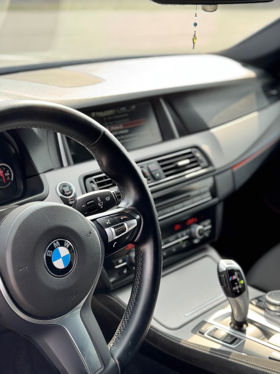 BMW 5 серії - фото 16