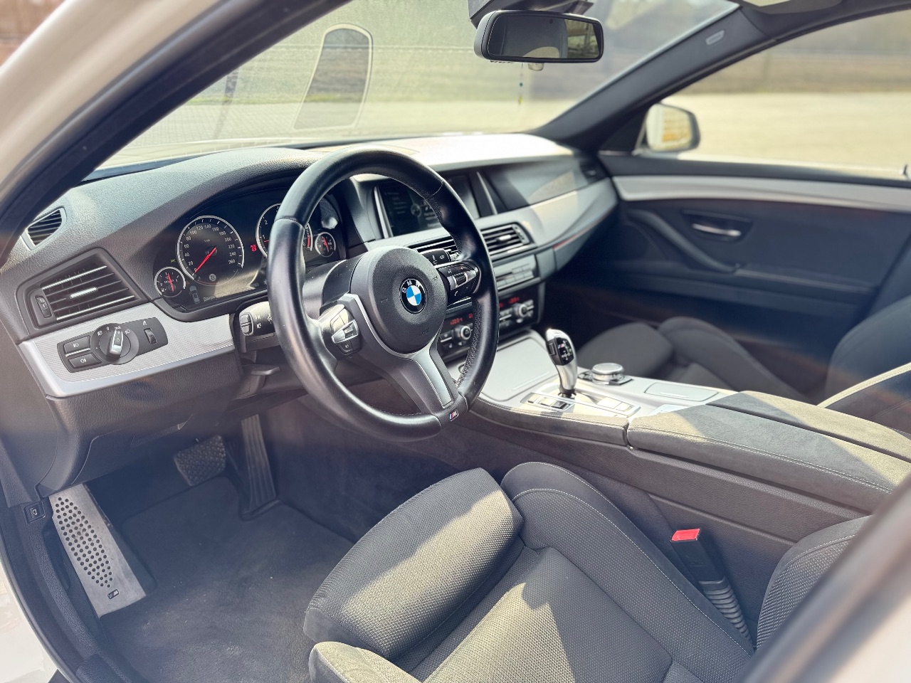 BMW 5 серії - фото 17