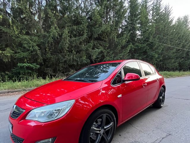 Opel Astra - фото 2