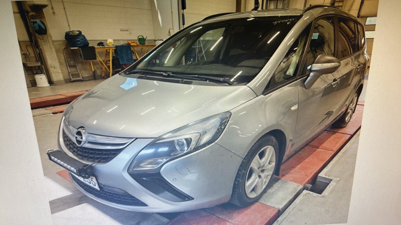 Opel Zafira - фото 3