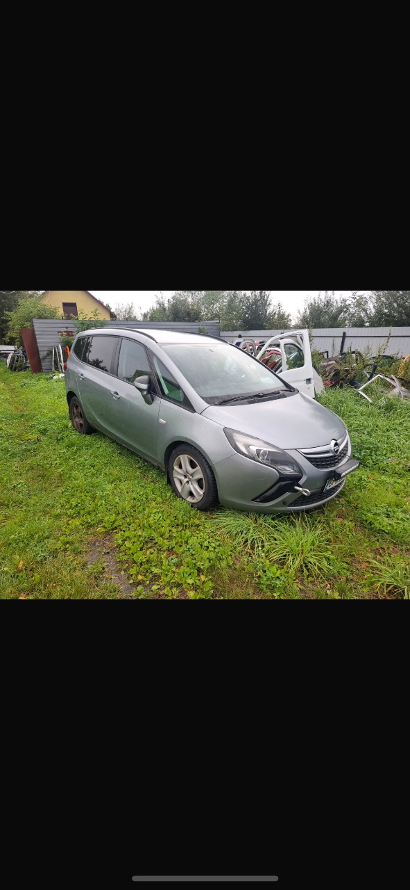 Opel Zafira - фото 1