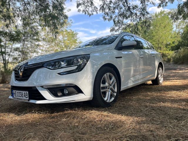 Renault Megane 2016, Первомайськ, $13 000 - зображення 1