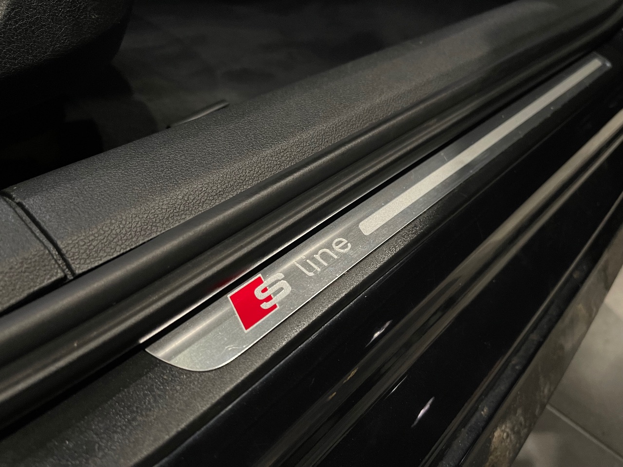 Audi A6 - фото 35