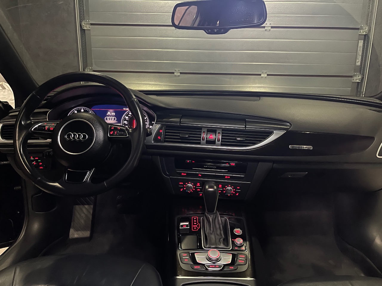 Audi A6 - фото 28