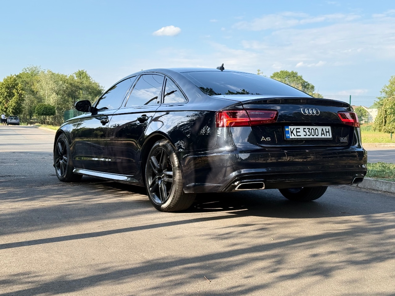 Audi A6 - фото 12