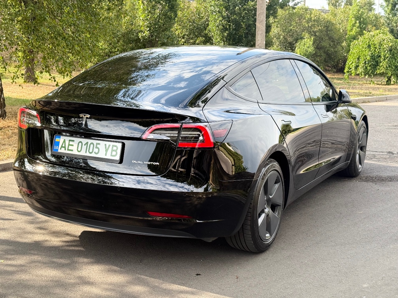 Tesla Model 3 - фото 6
