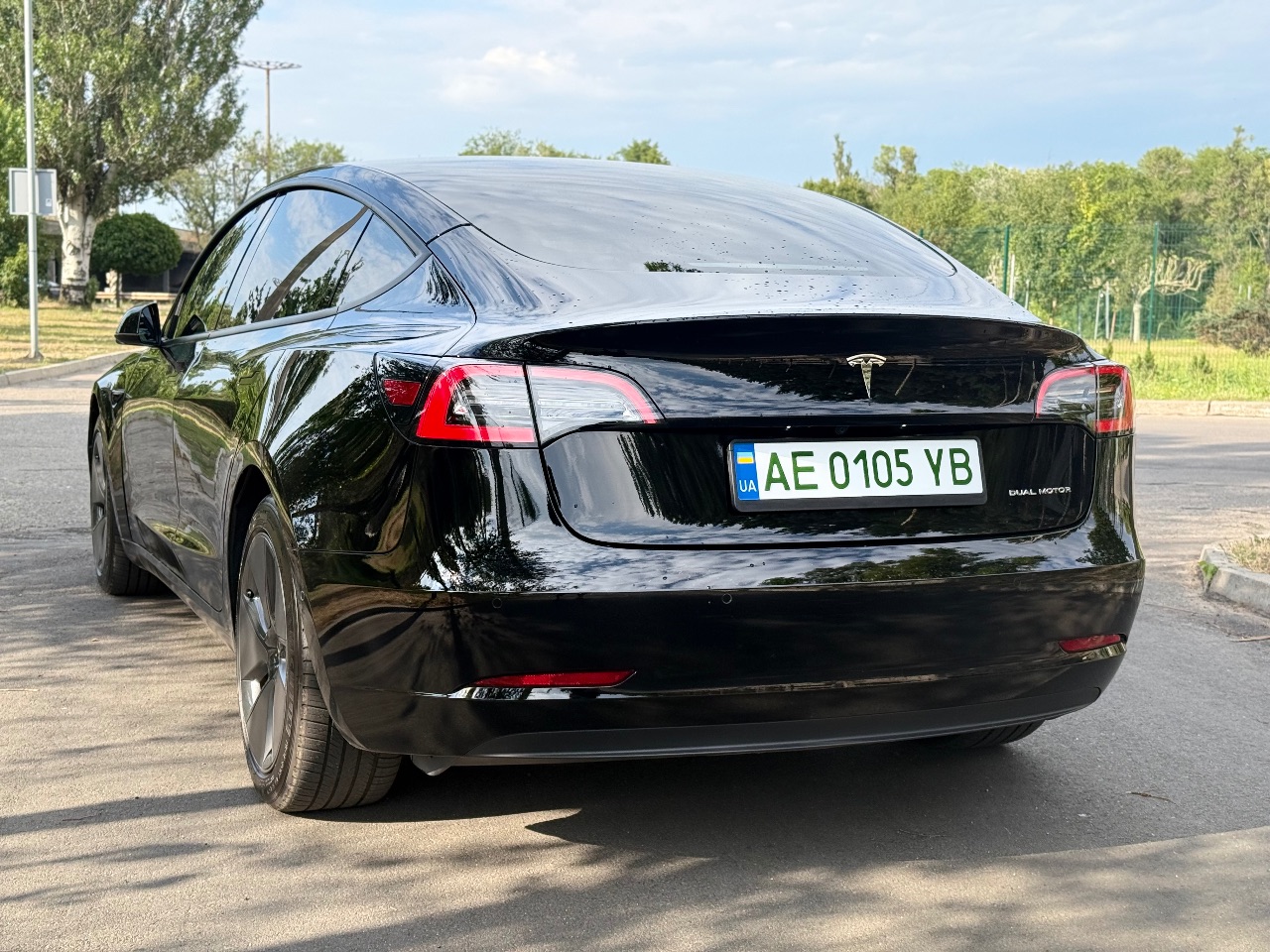Tesla Model 3 - фото 5