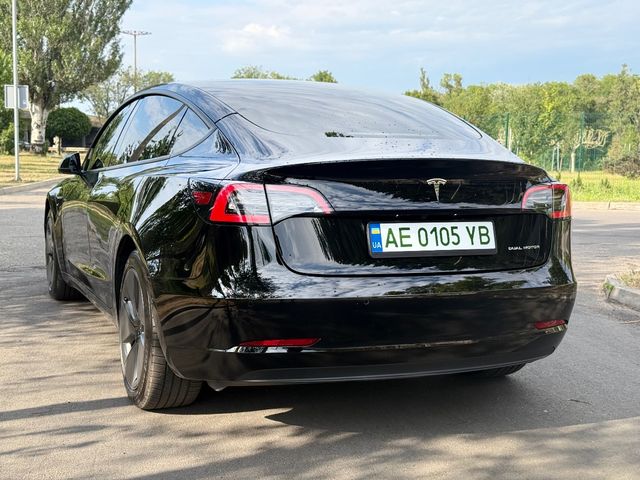 Tesla Model 3 - фото 5