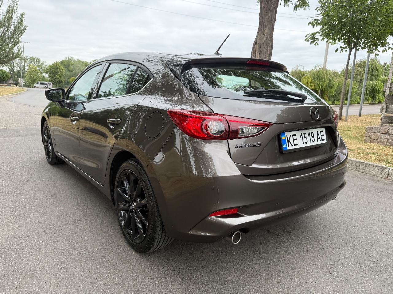 Mazda 3 - фото 9