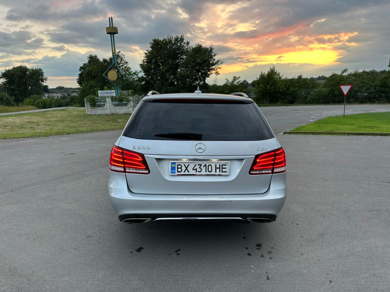 Mercedes-Benz E-Класс - фото 51