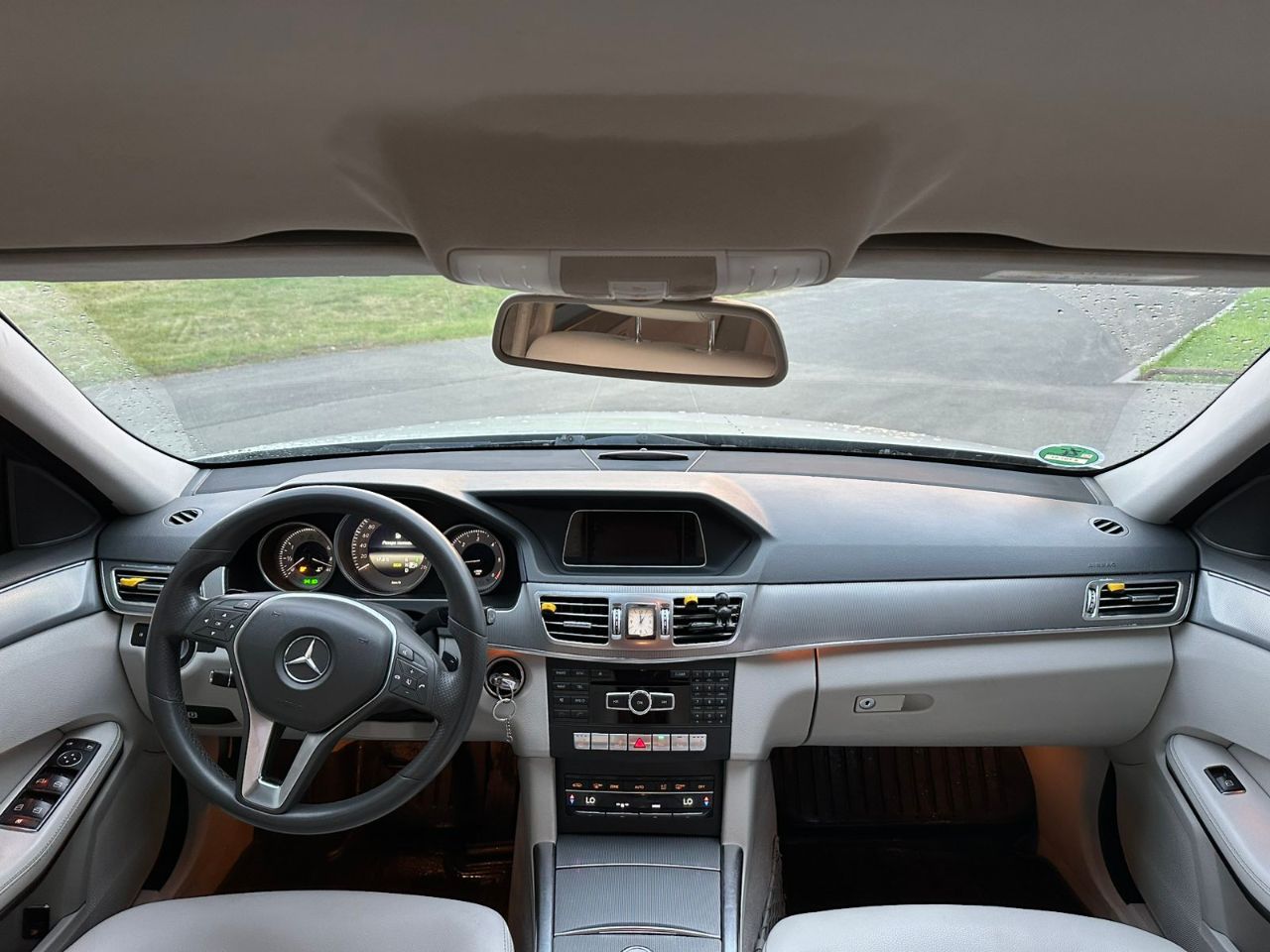 Mercedes-Benz E-Класс - фото 15