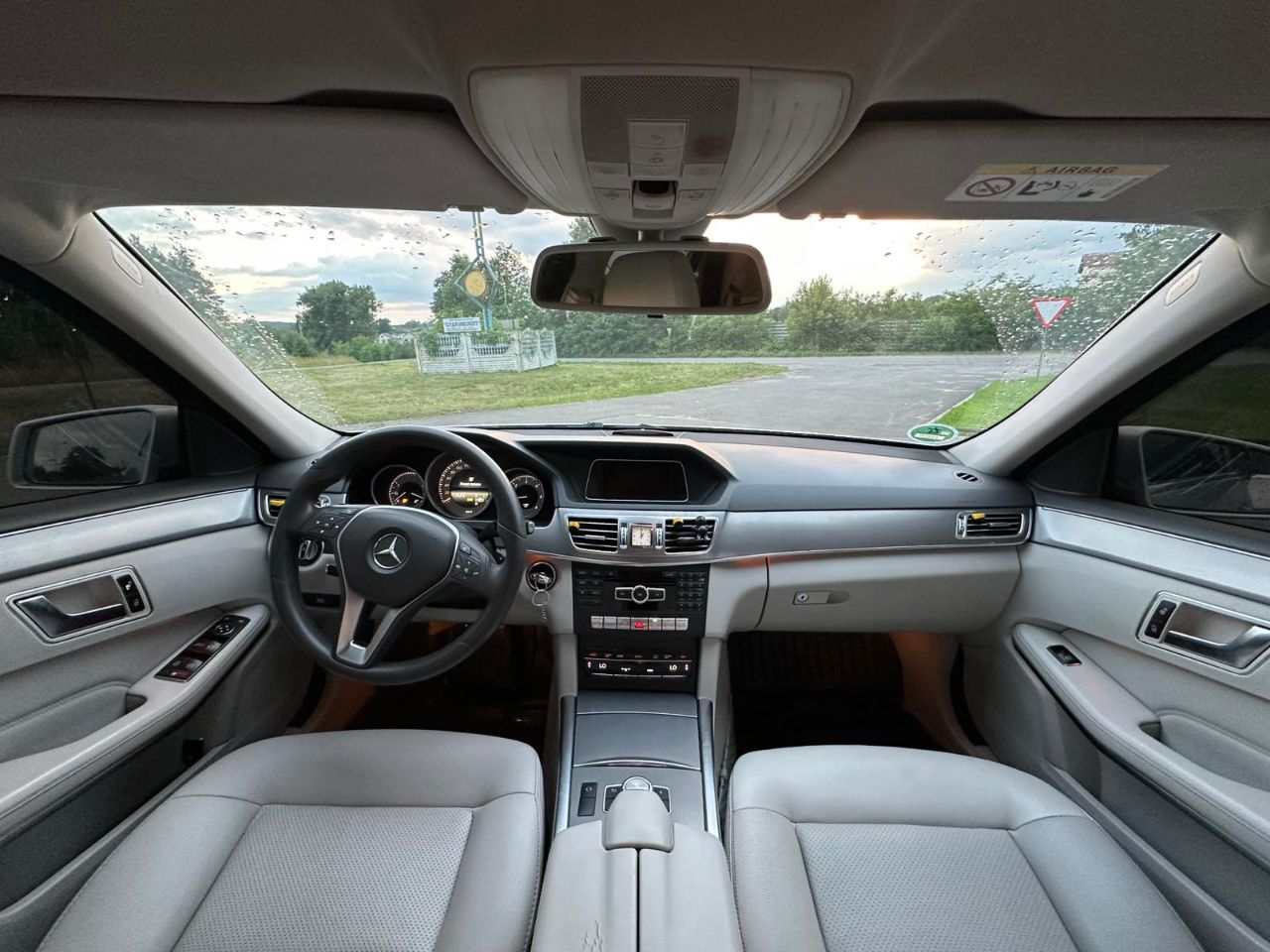 Mercedes-Benz E-Класс - фото 27