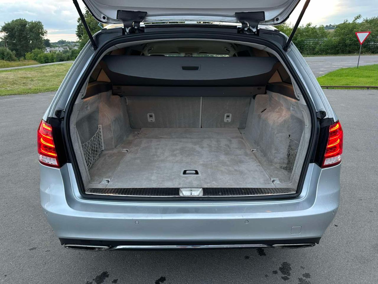 Mercedes-Benz E-Класс - фото 12