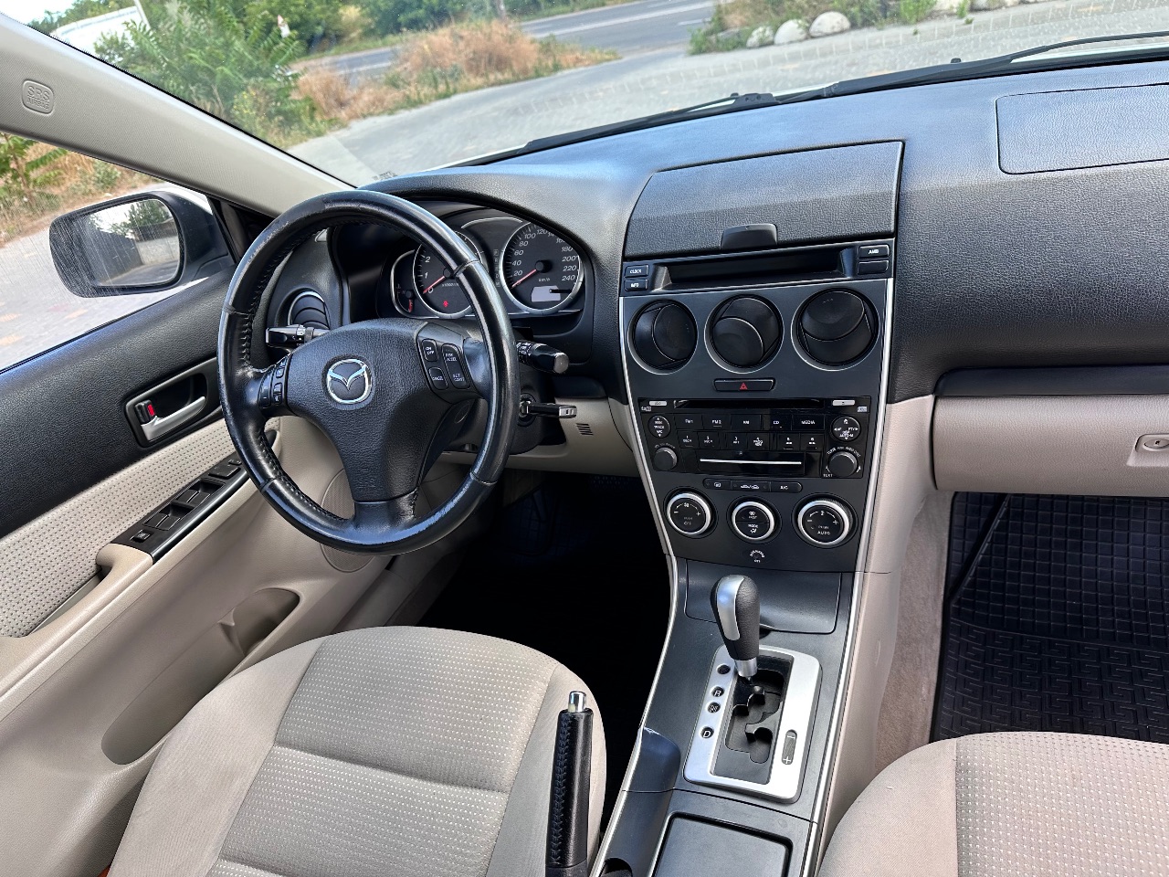 Mazda 6 - фото 7