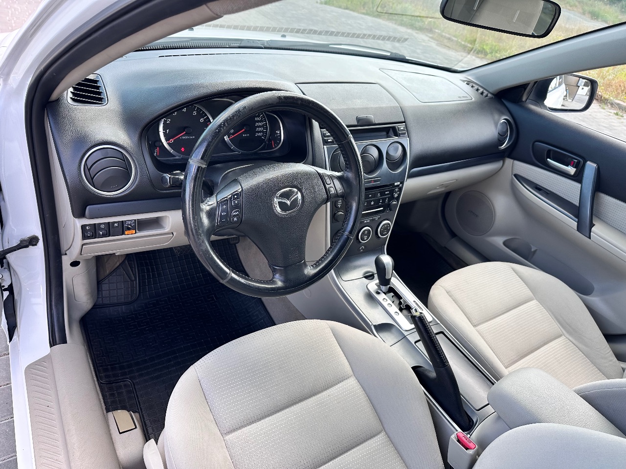 Mazda 6 - фото 8