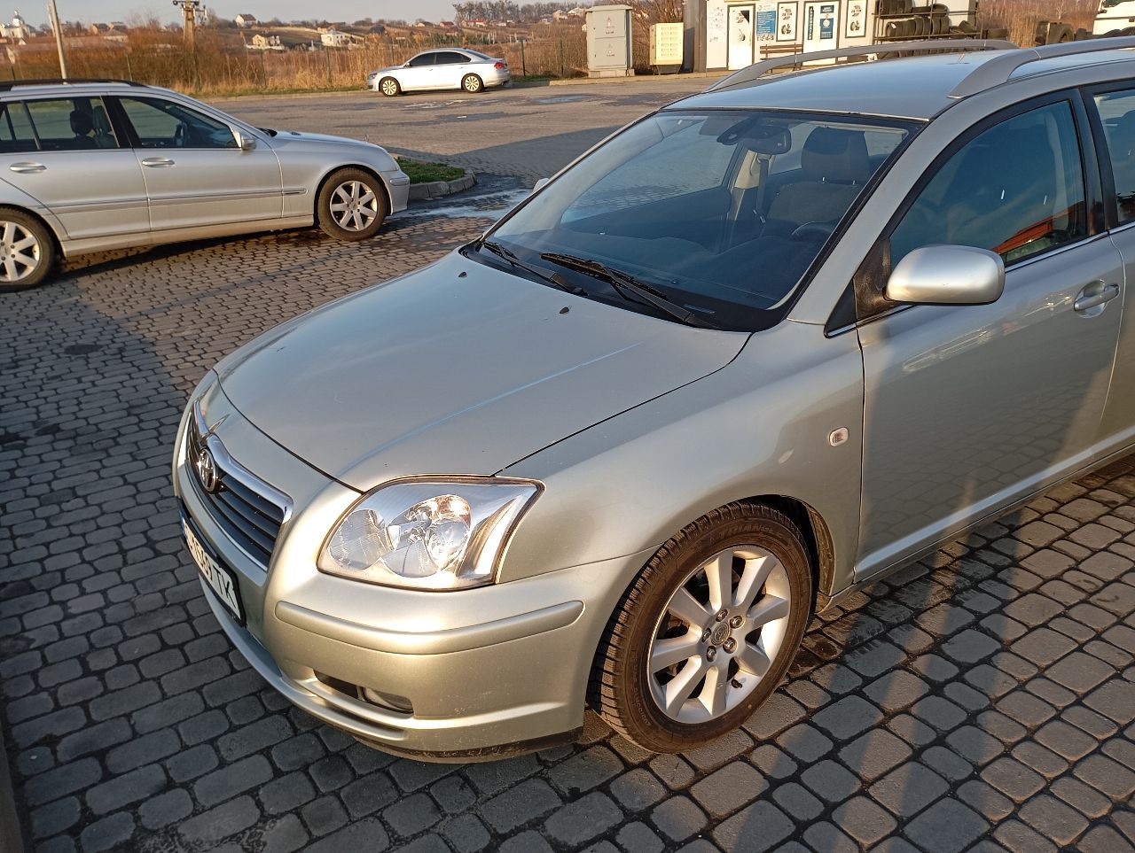 Toyota Avensis - фото 19