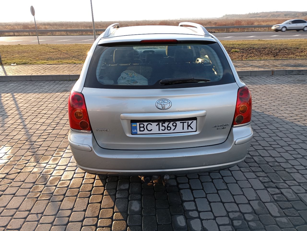 Toyota Avensis - фото 14