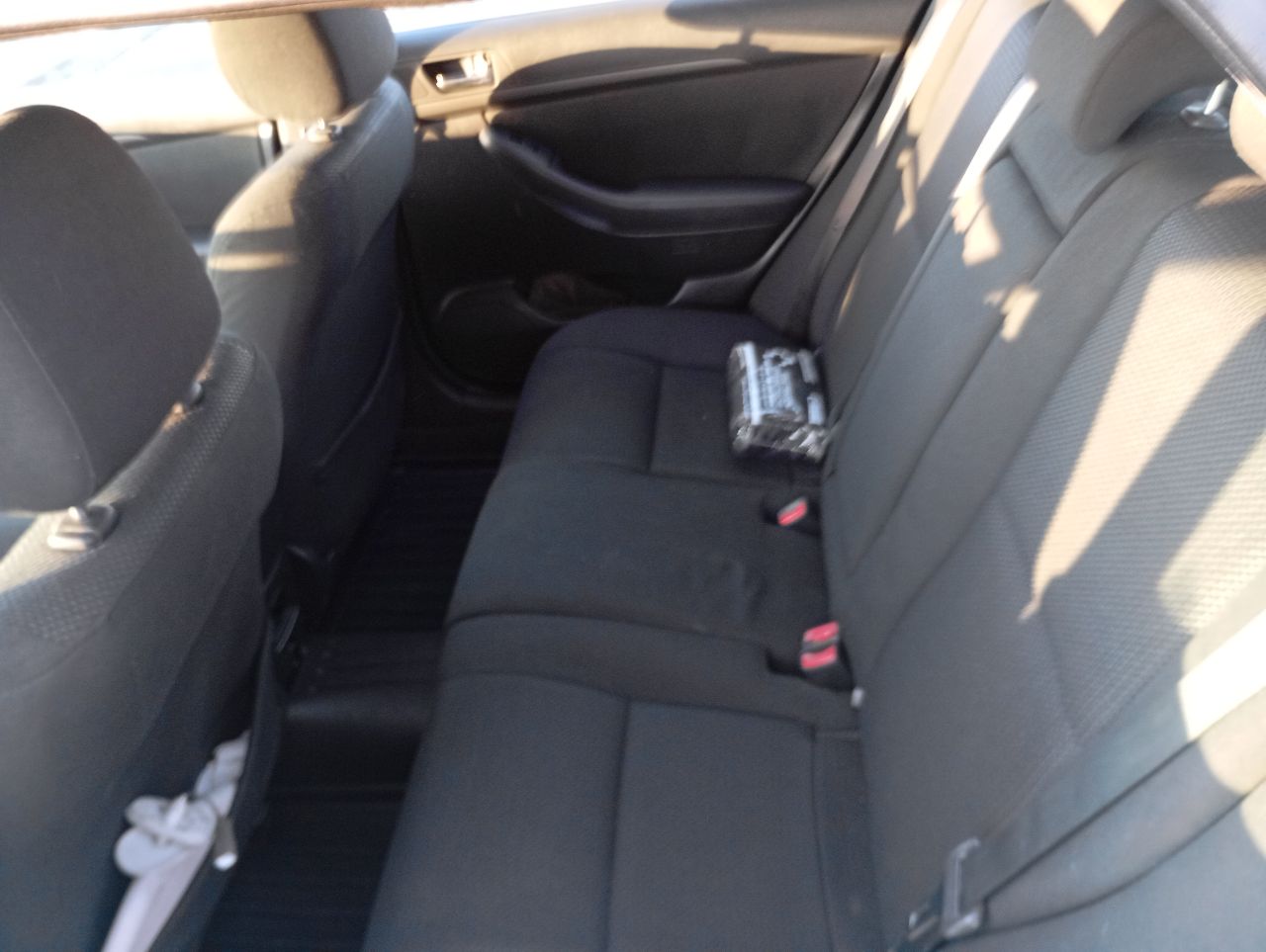 Toyota Avensis - фото 2