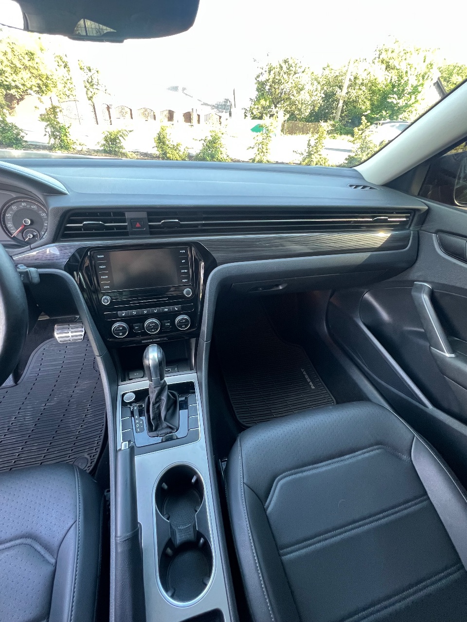 Volkswagen Passat (North America and China) - фото 8