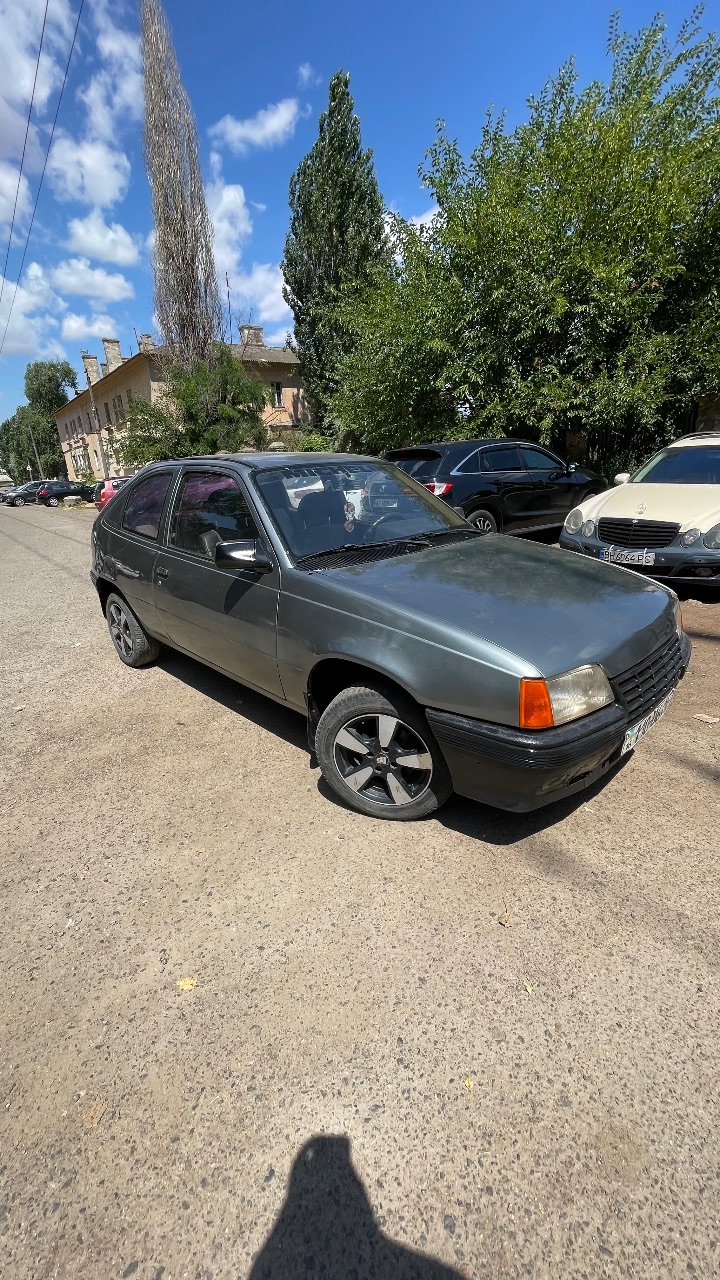 Opel Kadett - фото 2