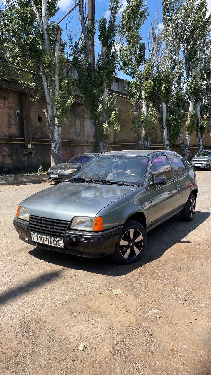 Opel Kadett - фото 5