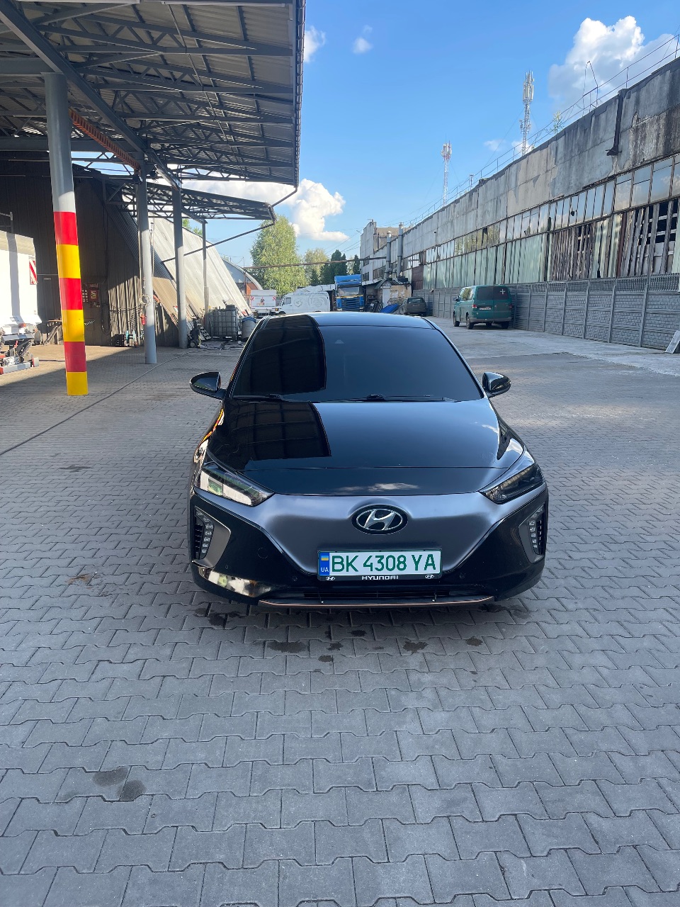 Hyundai IONIQ - фото 4