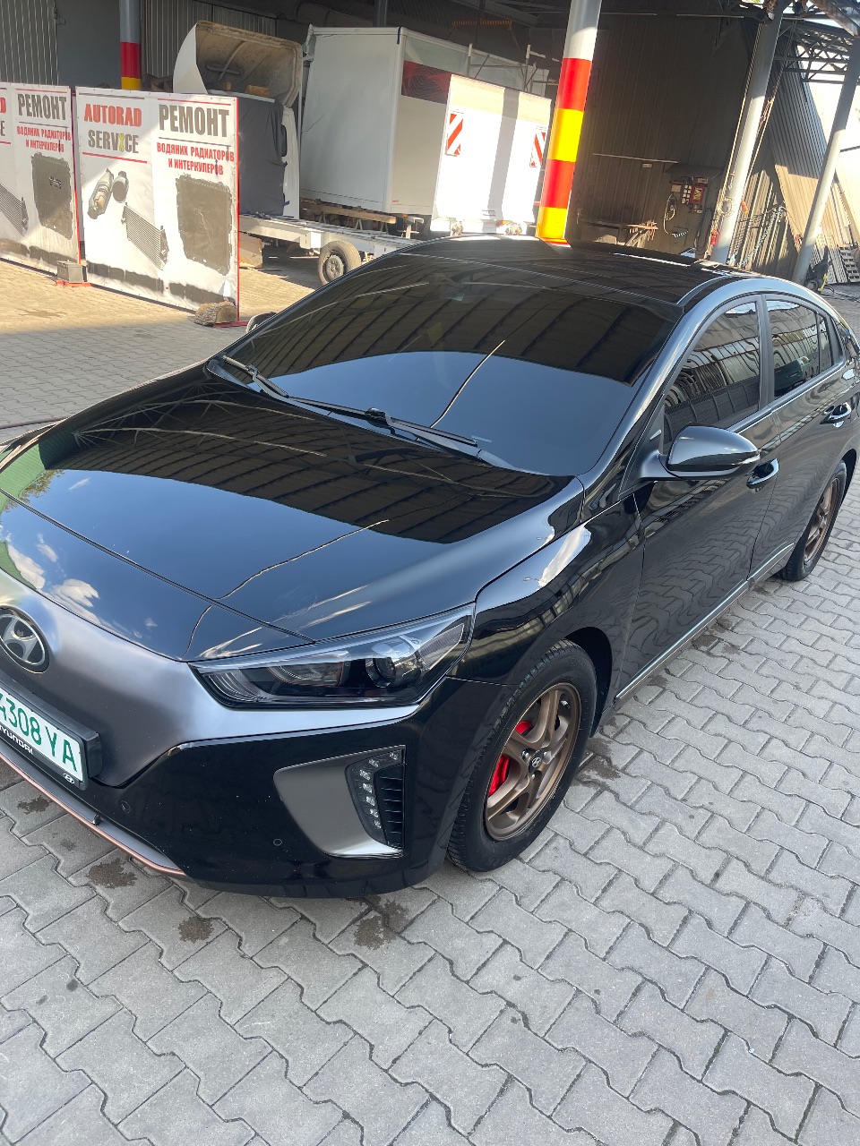 Hyundai IONIQ - фото 7