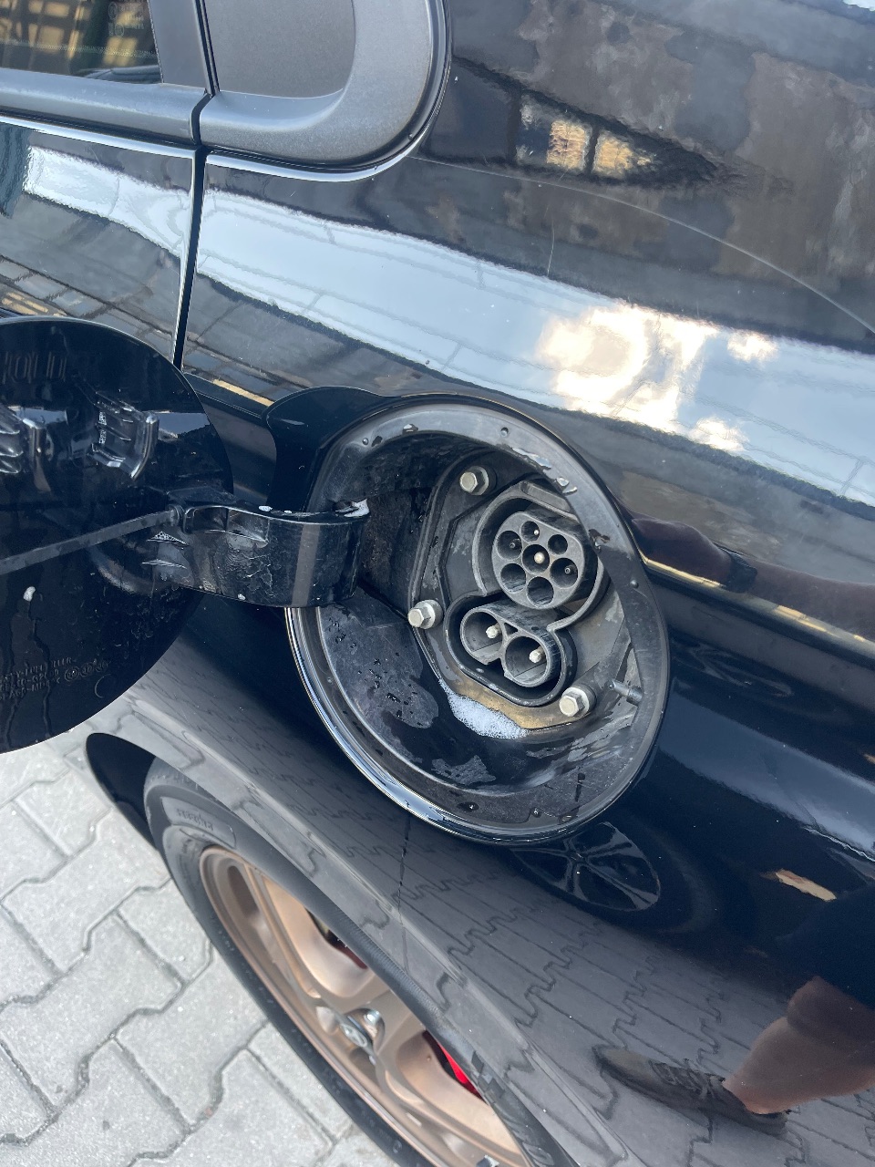 Hyundai IONIQ - фото 24