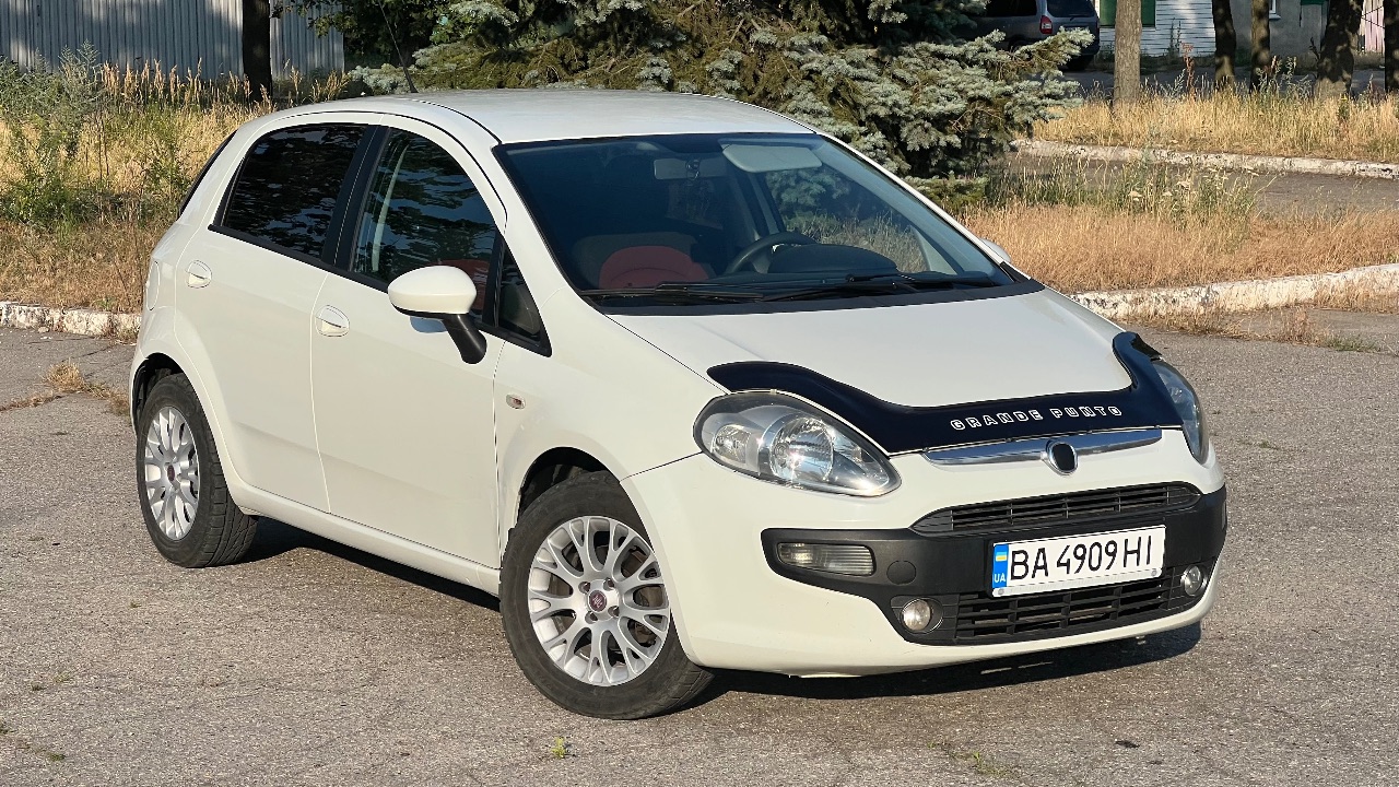 Fiat Punto - фото 3
