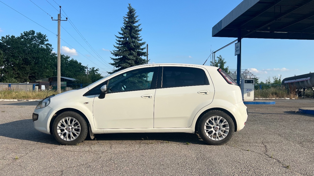 Fiat Punto - фото 4