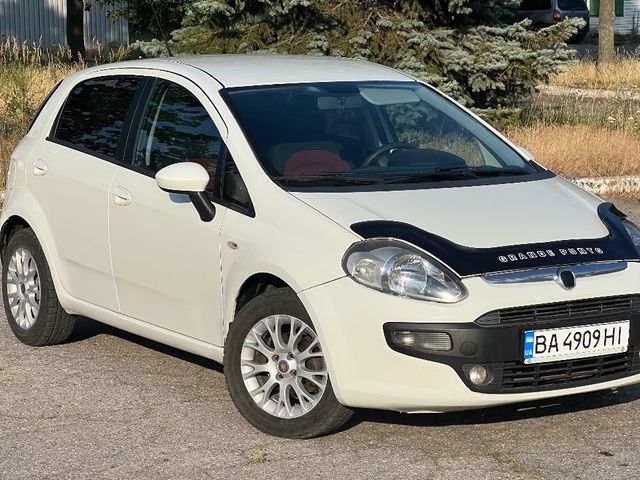 Fiat Punto - фото 3