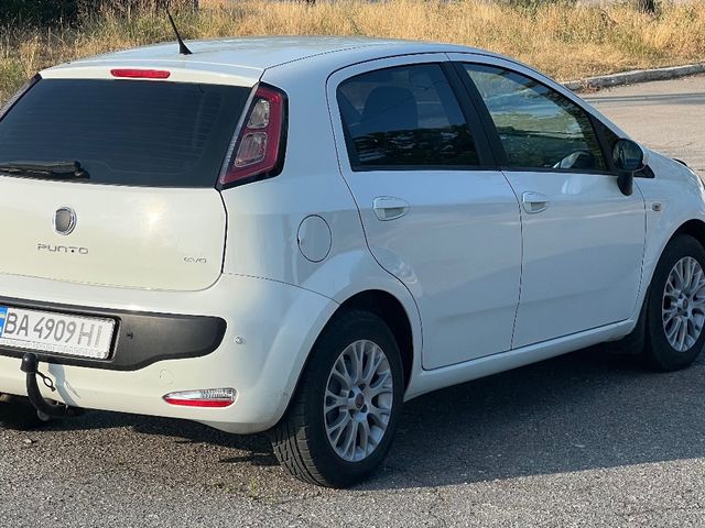 Fiat Punto - фото 2