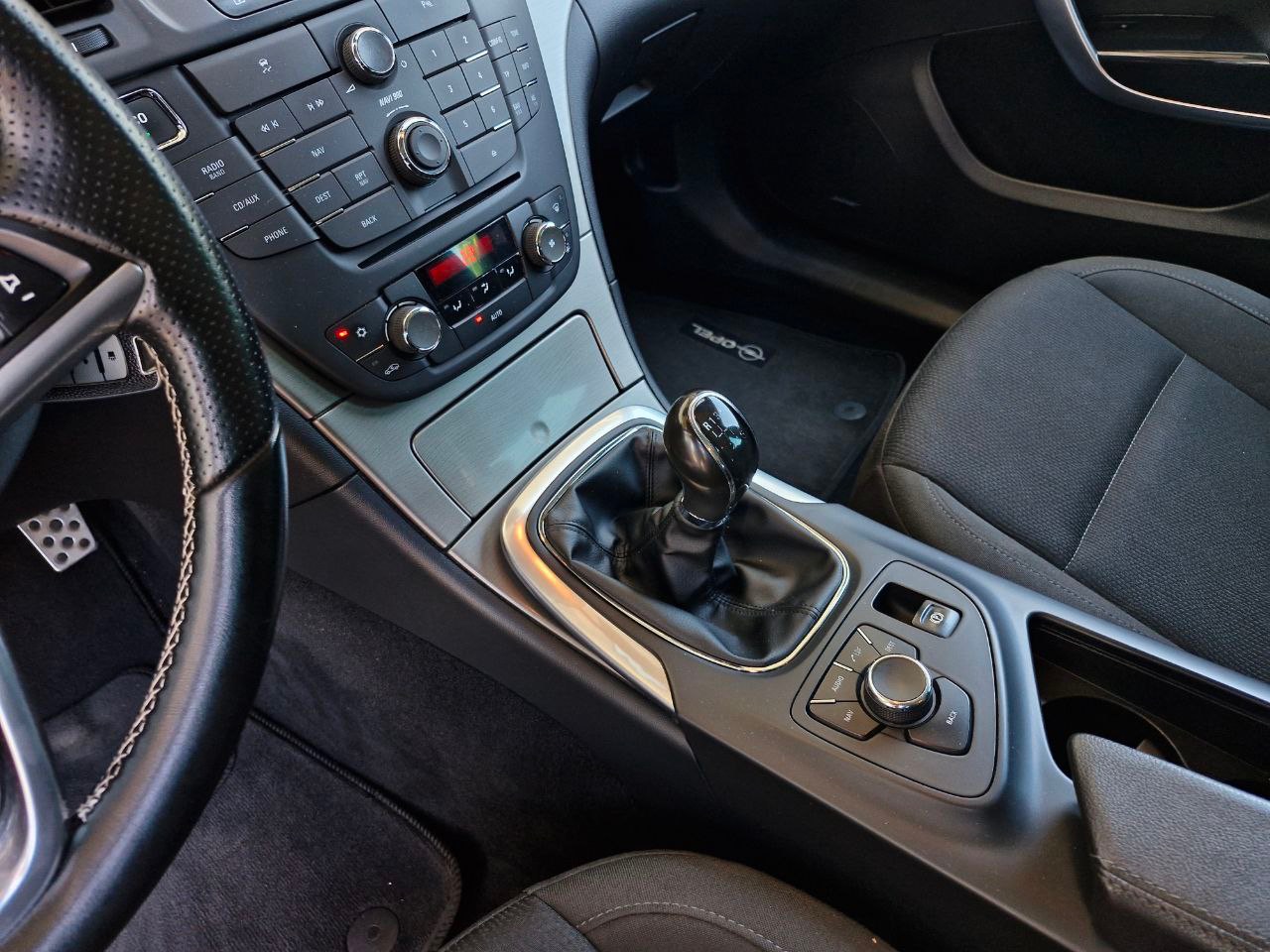 Opel Insignia - фото 15